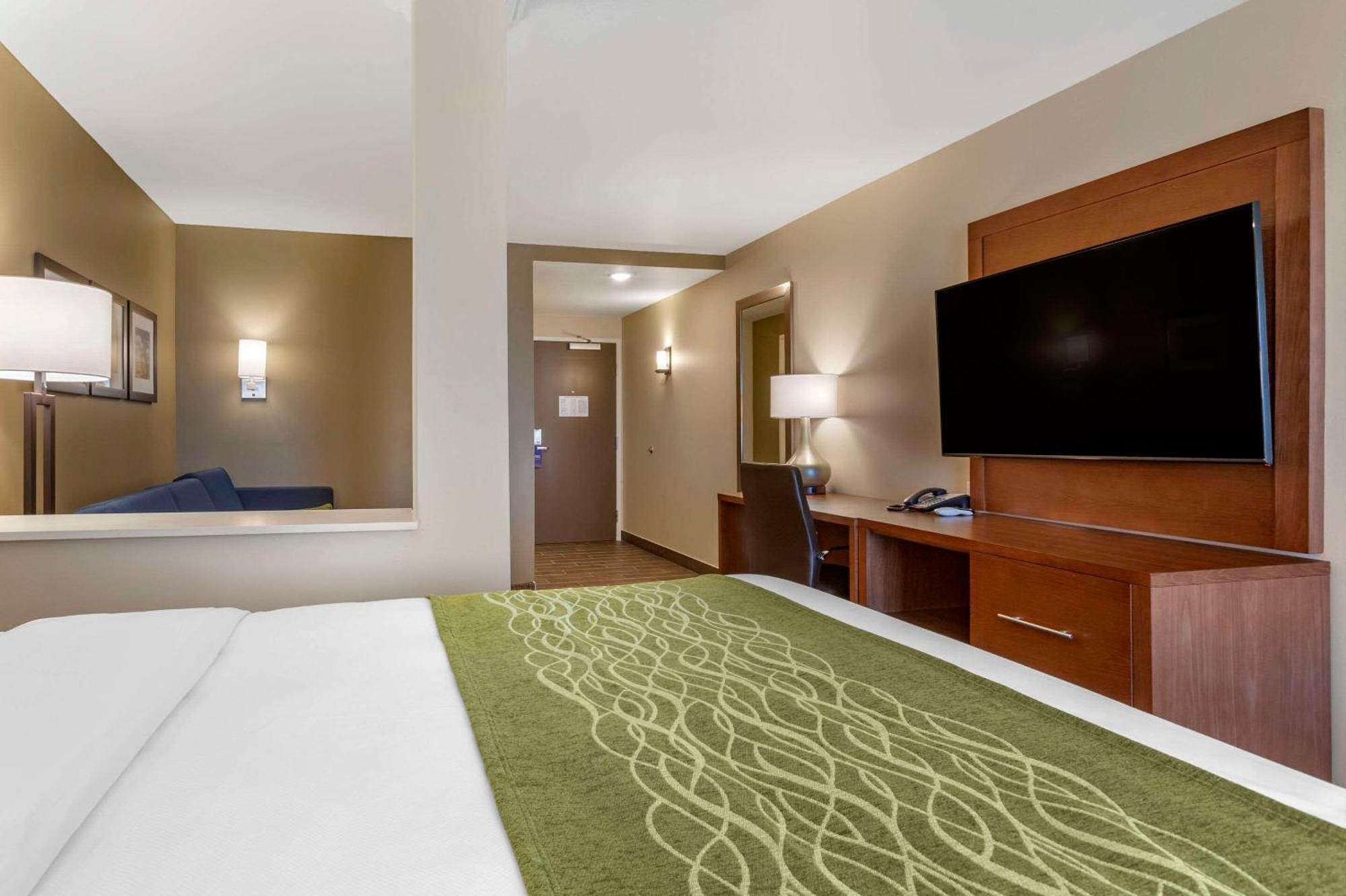 Comfort Suites Albuquerque Airport Esterno foto