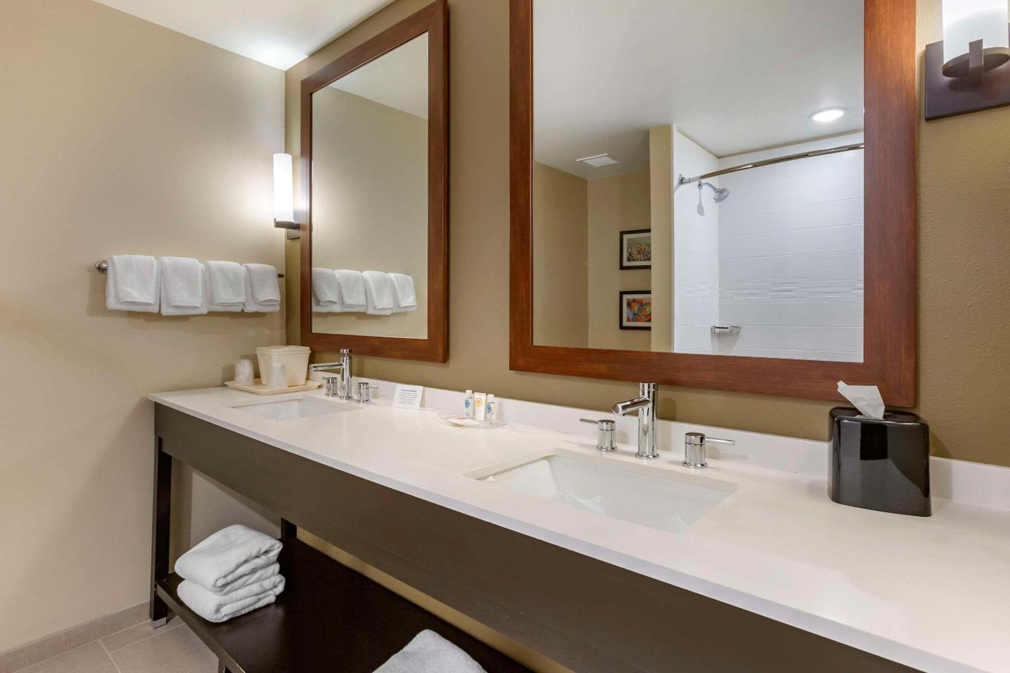 Comfort Suites Albuquerque Airport Esterno foto