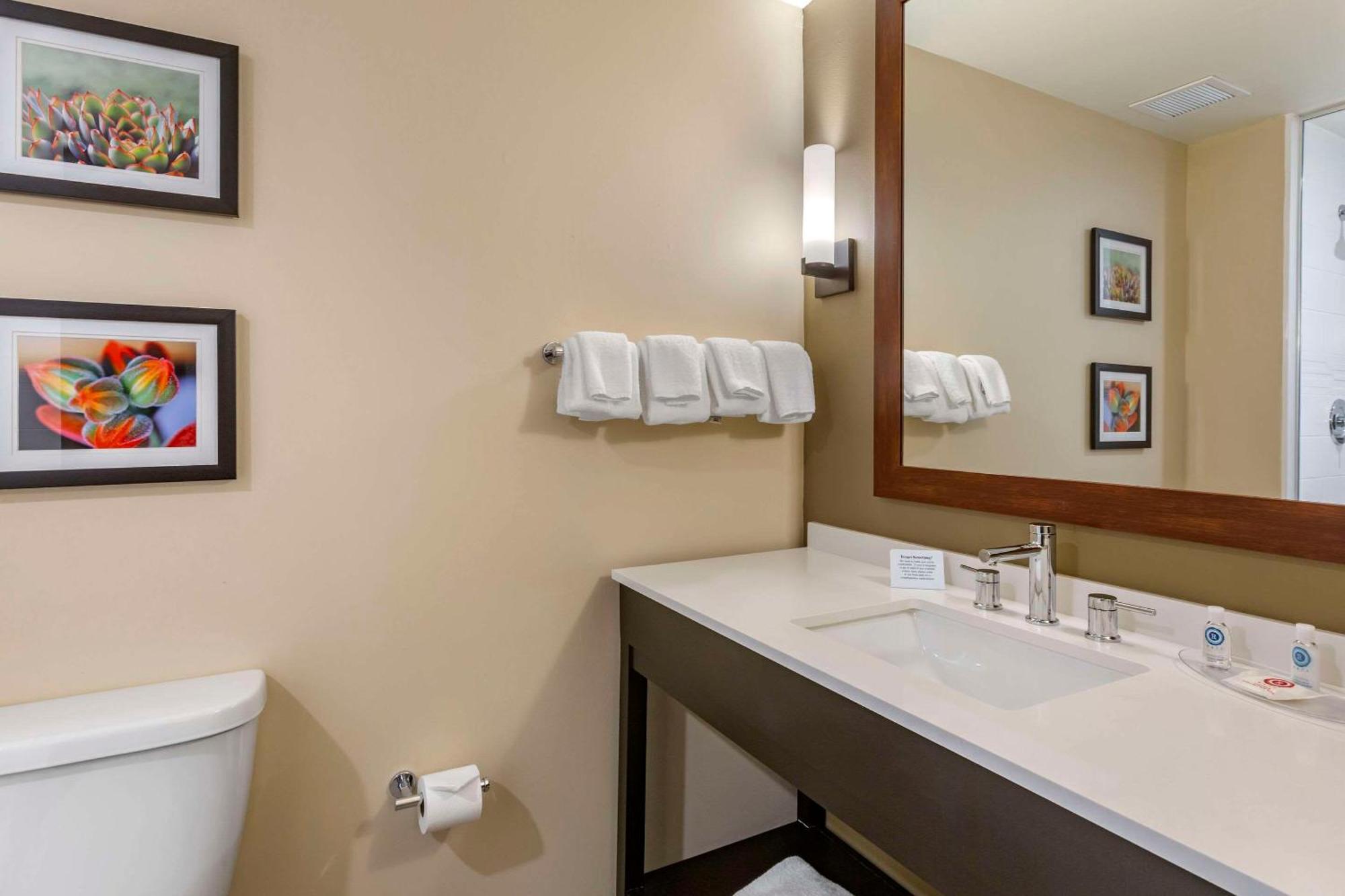 Comfort Suites Albuquerque Airport Esterno foto