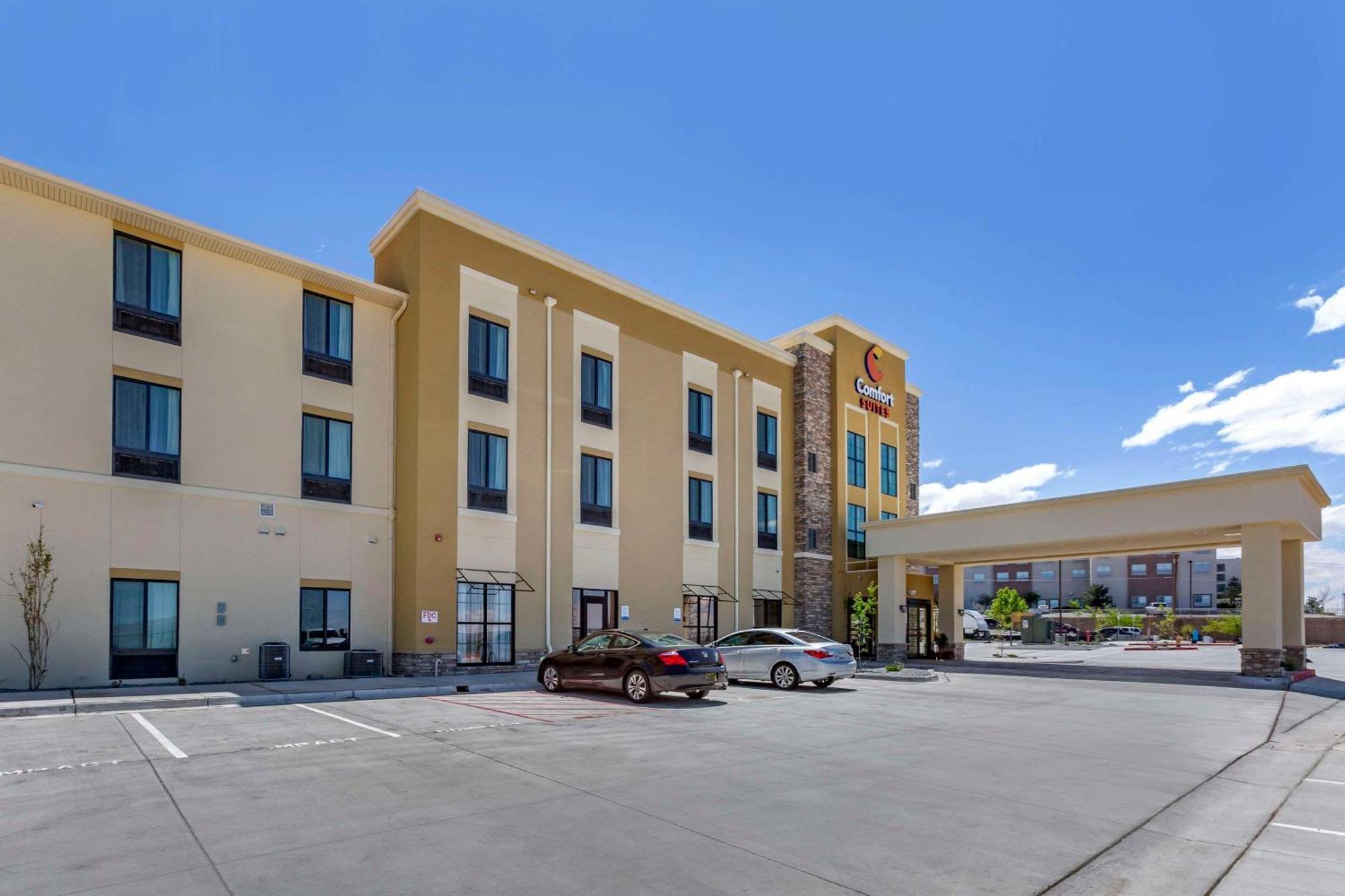 Comfort Suites Albuquerque Airport Esterno foto
